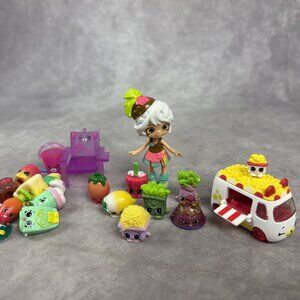 Shopkins Lot 24 Season 6 Ultra Rare Cutie Diecast Popcorn Kokonut Doll Moose